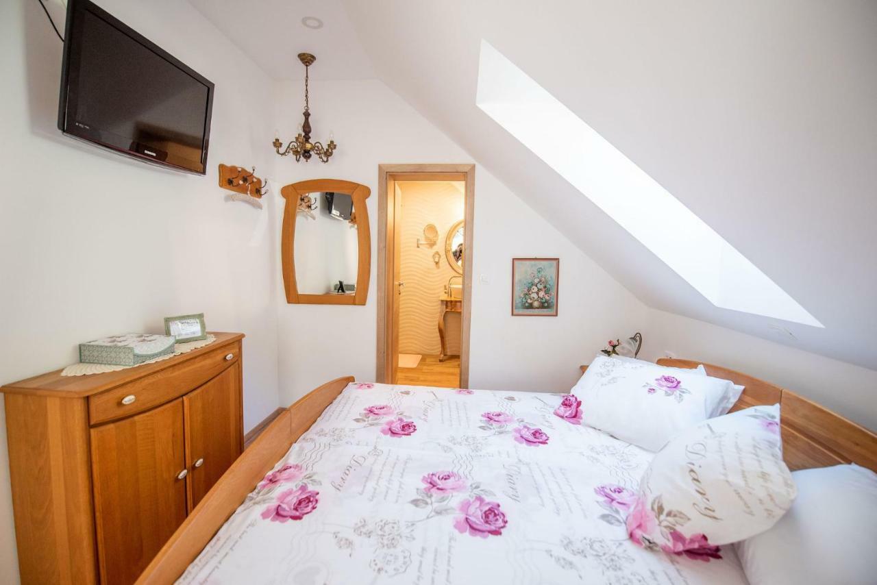 Apartmaji Urska 라스코 외부 사진