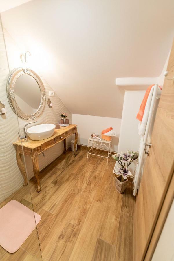 Apartmaji Urska 라스코 외부 사진
